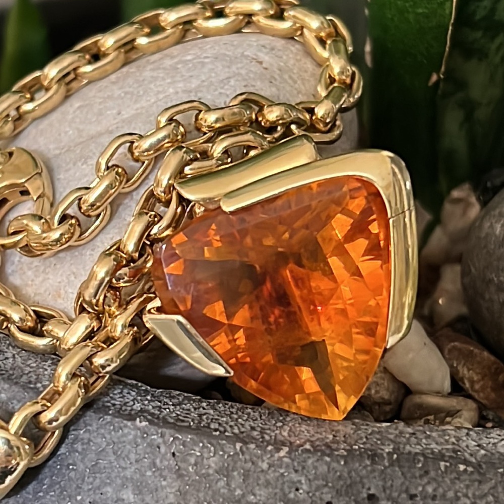 Rinaldo Gavello 18 karat gold and huge citrine pendant - Picture 6 of 12